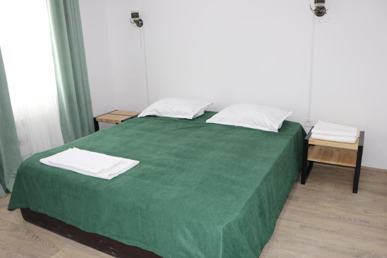Issyk - Kol Hotel Balykchy Екстер'єр фото