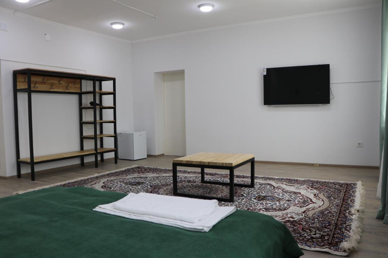 Issyk - Kol Hotel Balykchy Екстер'єр фото