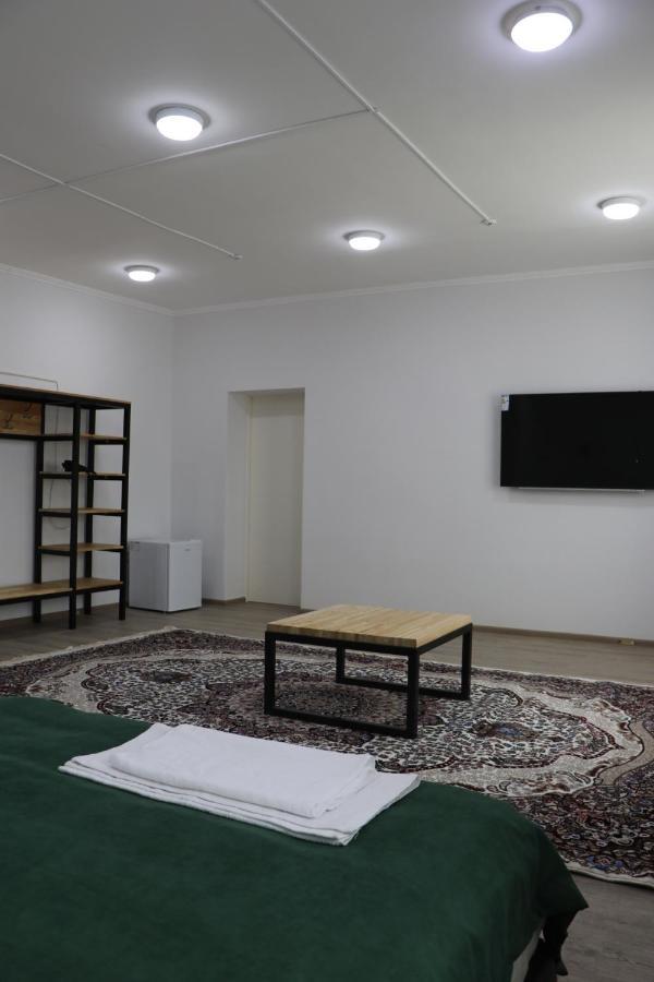 Issyk - Kol Hotel Balykchy Екстер'єр фото