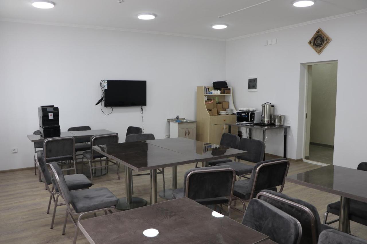 Issyk - Kol Hotel Balykchy Екстер'єр фото