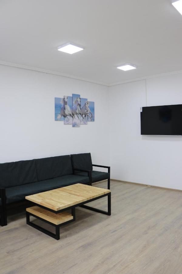 Issyk - Kol Hotel Balykchy Екстер'єр фото